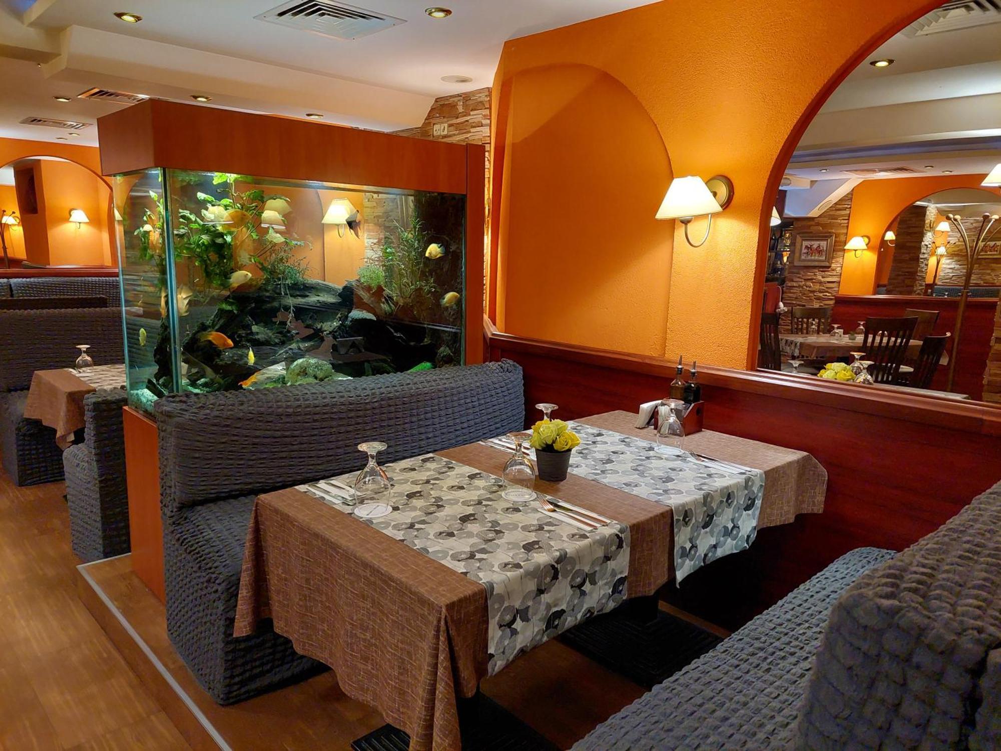Hotel Eleganza Family - Free Parking Sofia