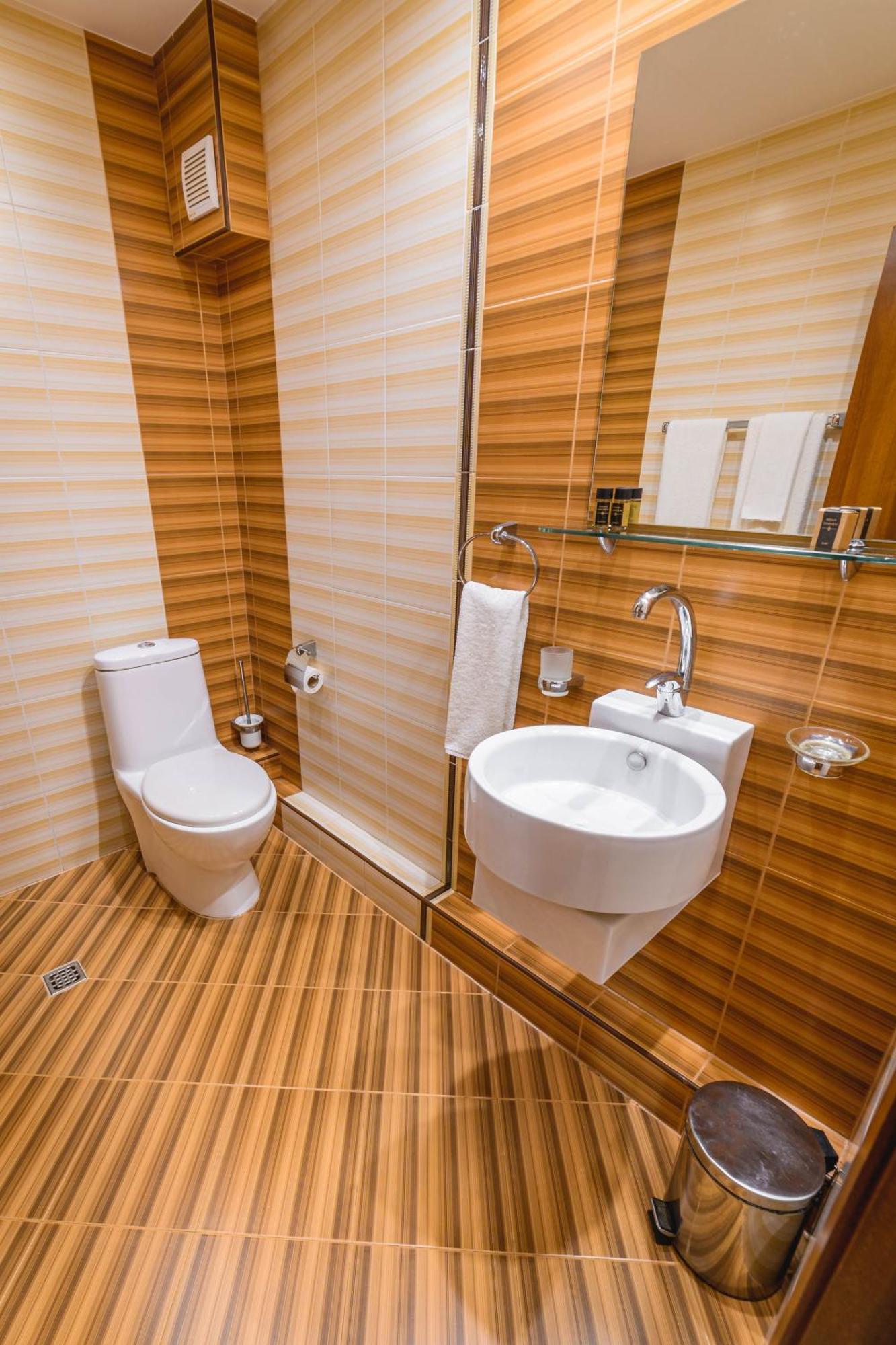 Eleganza Family - Free Parking Hotel Sofia