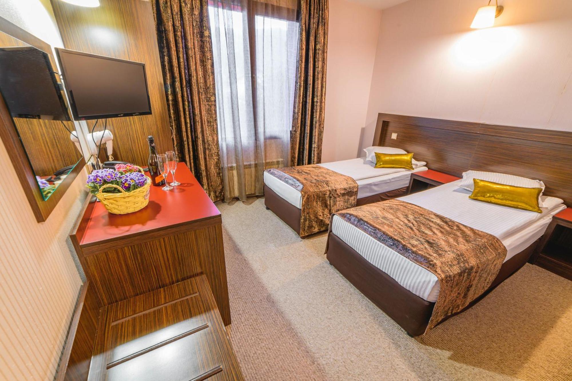 Eleganza Family - Free Parking Hotel 2*
