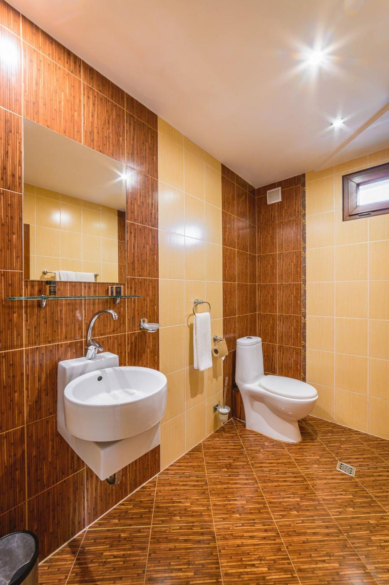 Hotel Eleganza Family - Free Parking 2*